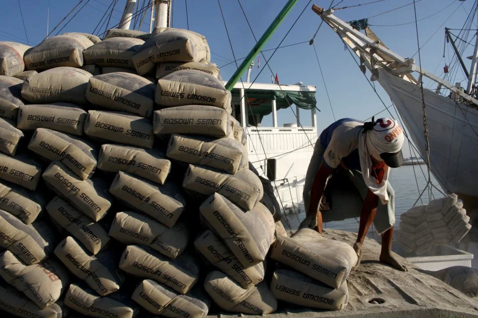 Industri Semen Domestik Masih Dibawah Tekanan Akibat Menurunnya Aktivitas Manufaktur dan Konstruksi